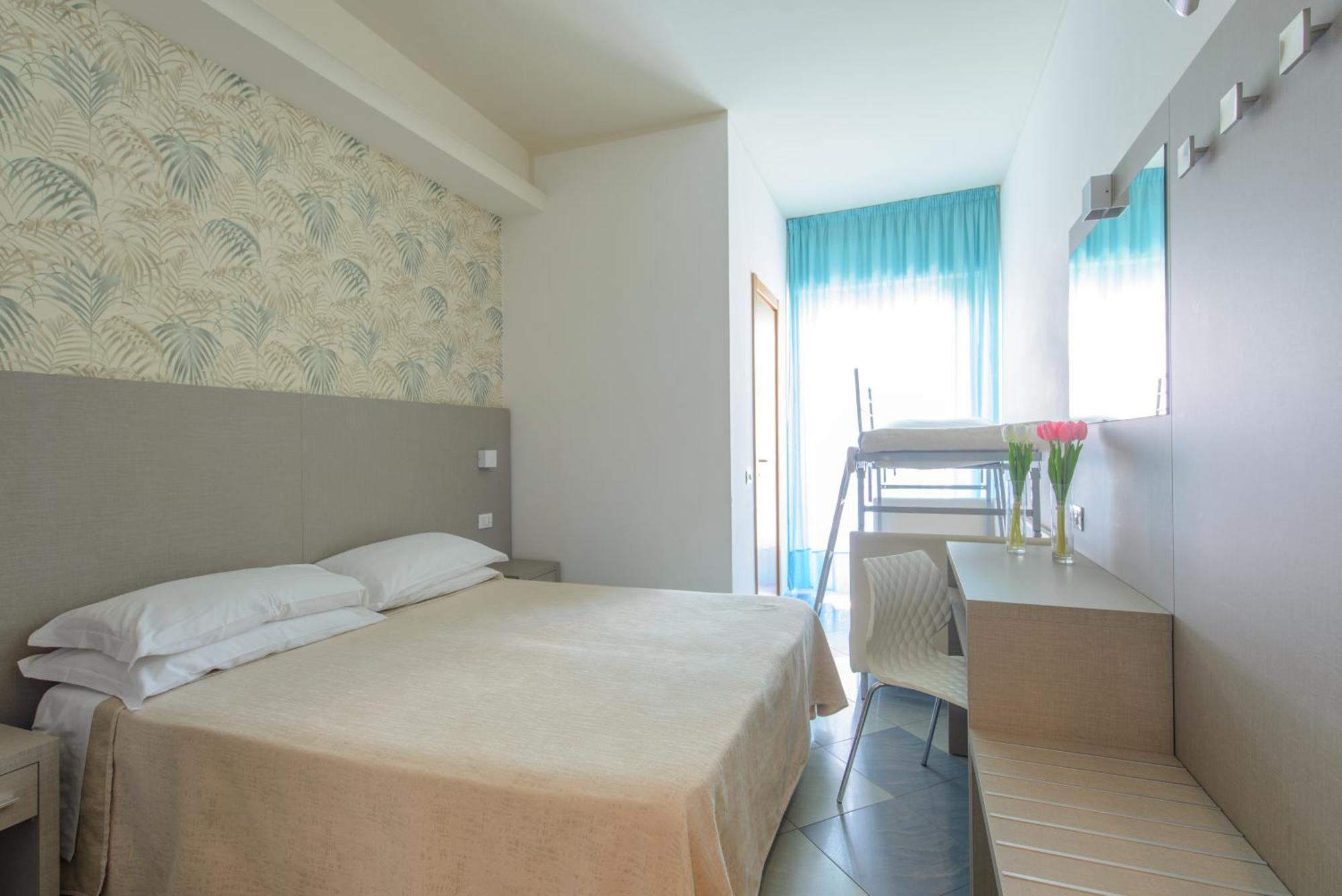 רימיני Hotel Christian מראה חיצוני תמונה