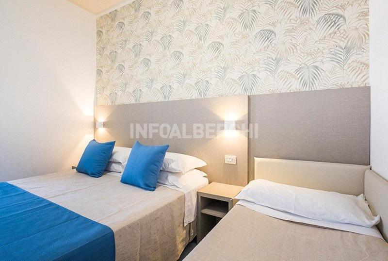רימיני Hotel Christian מראה חיצוני תמונה